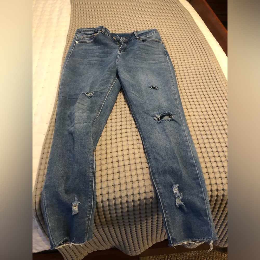 Blue Distressed Women Jeans